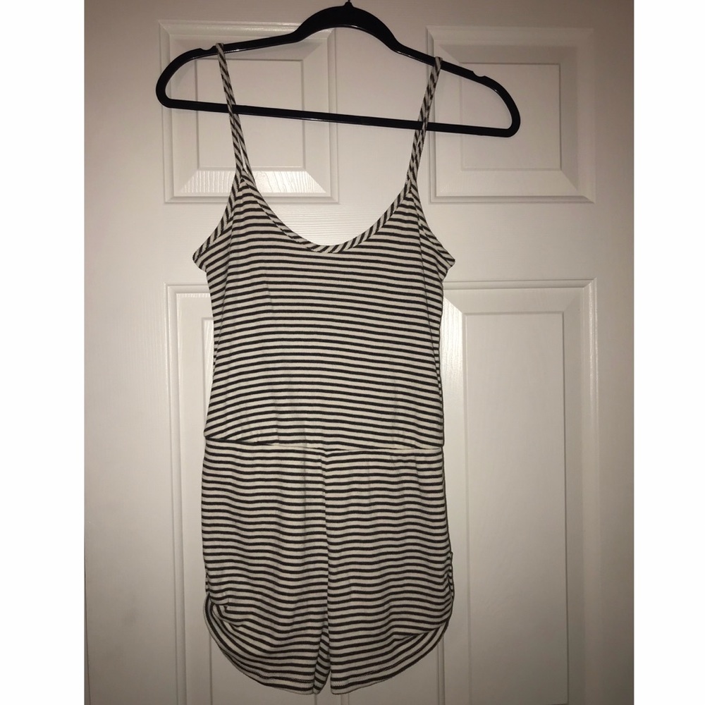 Light-wear pacsun romper